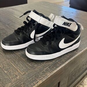 Nike Court Borough Mid 2 Grade School Kids' Basketball Shoes